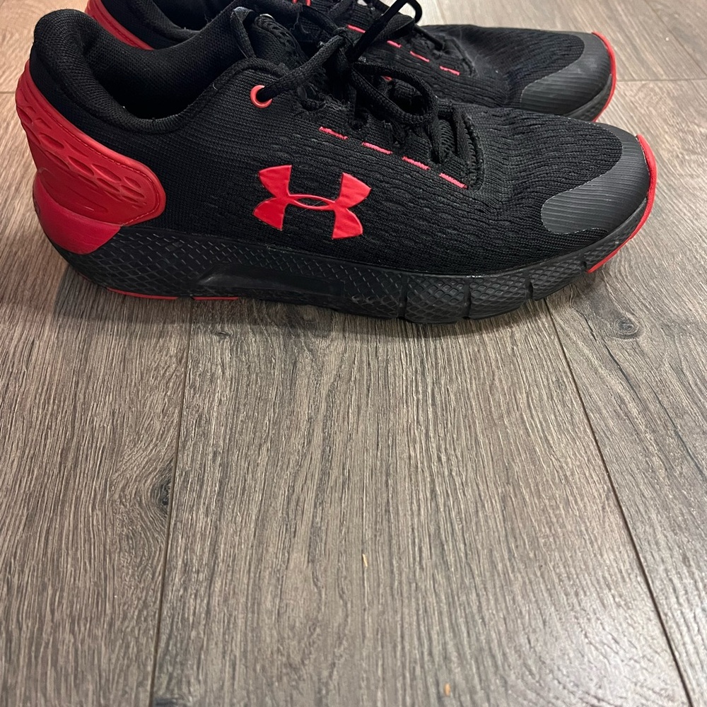 Under Armour Kids Black and Red Sneakers